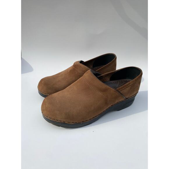 LL Bean Brown‎ Suede Slip On Loafer Clogs SZ 9 M Nursing Outdoor Comfort - Picture 1 of 9